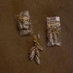 Glitter Gold Bundle Pinecones Ornament